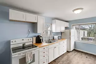 414 Manchester St, Aurora, IN 47001 - Photo 7