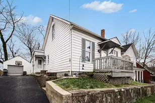 414 Manchester St, Aurora, IN 47001 - Photo 1