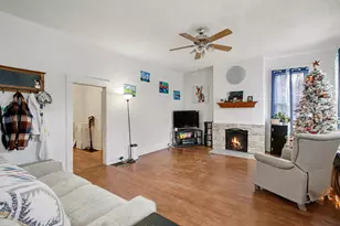 414 Manchester St, Aurora, IN 47001 - Photo 3