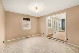 21091 Zurich Trail, Lawrenceburg, IN 47025 - Photo 5