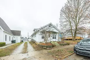 315 E Hendricks St, Greensburg, IN 47240 - Photo 3