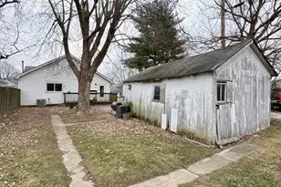 319 N Carver St, Greensburg, IN 47240 - Photo 5