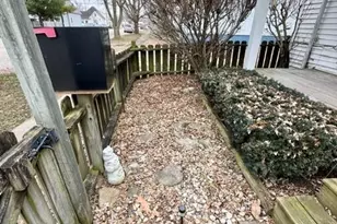 319 N Carver St, Greensburg, IN 47240 - Photo 3