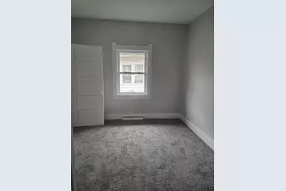 323 E 13th Street, Connersville, IN 47331 - Photo 9