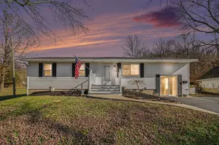 527 Indiana Ave, Aurora, IN 47001 - Photo 1