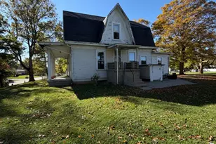 1005 Nowlin Ave, Lawrenceburg, IN 47025 - Photo 3