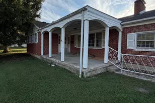 1009 Nowlin Ave, Lawrenceburg, IN 47025 - Photo 3