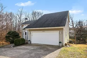 20870 Alpine Dr, Lawrenceburg, IN 47025 - Photo 3