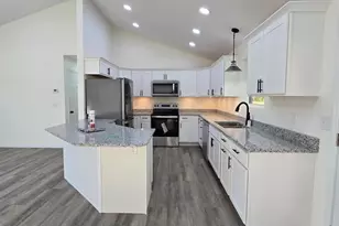 10311 Liana Dr, Dillsboro, IN 47018 - Photo 11