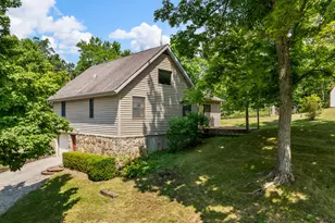 9163 Cole Ln, Aurora, IN 47001 - Photo 3