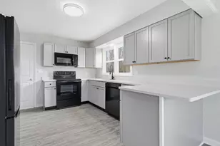 22 W Contreras, Liberty, IN 47353 - Photo 9