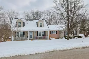 438 Cresthaven Dr, Lawrenceburg, IN 47025 - Photo 1