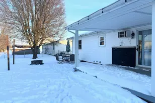 1002 Central Ave, Batesville, IN 47006 - Photo 25