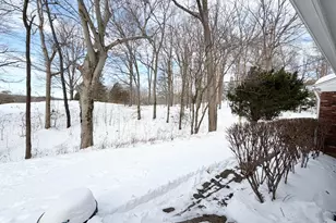 390 N Golf Manor Rd, Connersville, IN 47331 - Photo 9