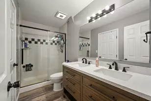 21051 Sunnyridge Dr, Lawrenceburg, IN 47025 - Photo 13