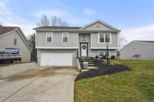 21051 Sunnyridge Dr, Lawrenceburg, IN 47025 - Photo 1