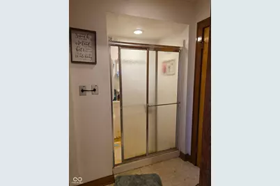 122 W 5th St, Rushville, IN 46173 - Photo 9