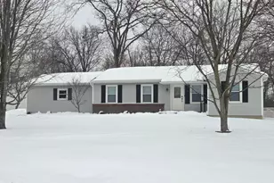 21050 Alpine Dr, Lawrenceburg, IN 47025 - Photo 3