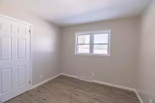 10490 Twin Oaks Dr, Dillsboro, IN 47018 - Photo 11