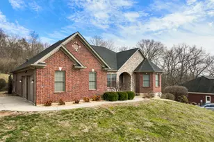 20082 Augusta Dr, Lawrenceburg, IN 47025 - Photo 3