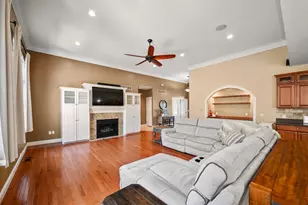 20082 Augusta Dr, Lawrenceburg, IN 47025 - Photo 15