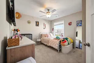 211 W Wind Ln, Lawrenceburg, IN 47025 - Photo 9