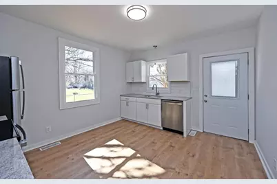 400 S Brookville Street, West College Corner, IN 47003 - Photo 9