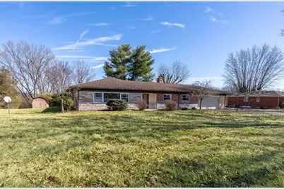 808 Sunnyside Ave, Aurora, IN 47001 - Photo 3