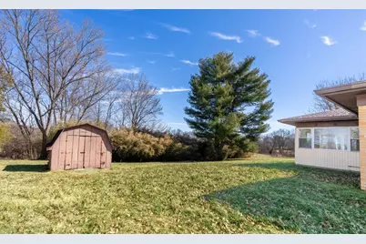 808 Sunnyside Ave, Aurora, IN 47001 - Photo 7