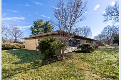 808 Sunnyside Ave, Aurora, IN 47001 - Photo 5