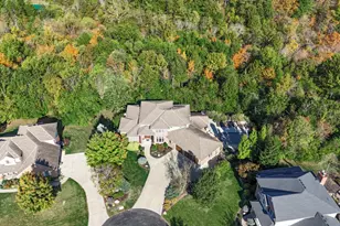 1824 Boardwalk Dr, Lawrenceburg, IN 47025 - Photo 3