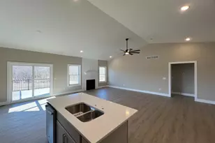 18953 Casey's Trl, Lawrenceburg, IN 47025 - Photo 7