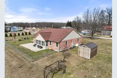 9032 E Edgewood Lane, Sunman, IN 47041 - Photo 11