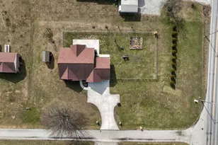 9032 E Edgewood Ln, Sunman, IN 47041 - Photo 15