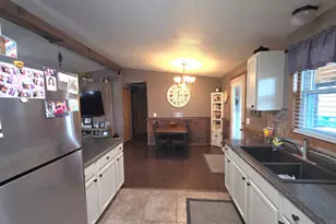 112 Maple St, Vevay, IN 47043 - Photo 9
