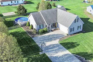 8122 Catfish Ct, Brookville, IN 47012 - Photo 1