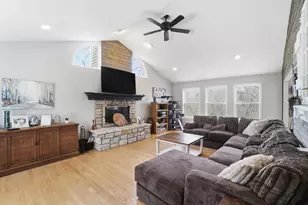 478 Eagleview Dr, Lawrenceburg, IN 47025 - Photo 11