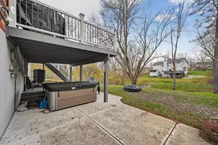 957 Greentree Rd, Lawrenceburg, IN 47025 - Photo 29