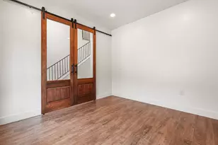 18458 Sycamore Woods Dr, Lawrenceburg, IN 47025 - Photo 7