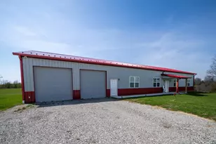 9091 White Tail Ln, Aurora, IN 47001 - Photo 3