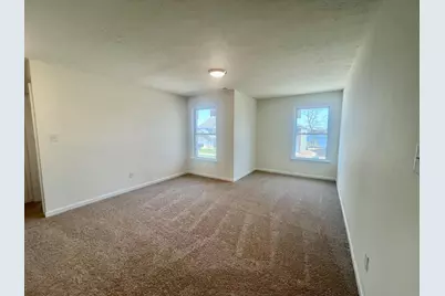 2319 N Liberty Lakes Drive, Greensburg, IN 47240 - Photo 9