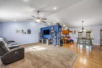 1121 S Sunset Strip, Versailles, IN 47042 - Photo 9