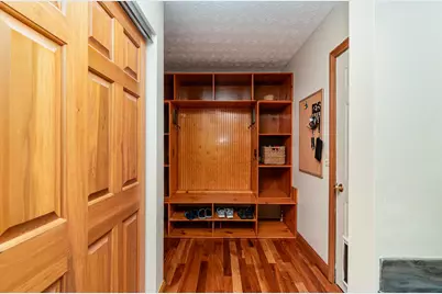 1753 Cove Circle E, Lawrenceburg, IN 47025 - Photo 17