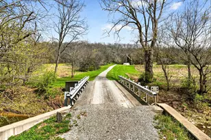 7516 Log Lick Rd, Florence, IN 47020 - Photo 5
