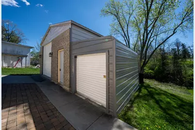 744 Randy Ave, Lawrenceburg, IN 47025 - Photo 9