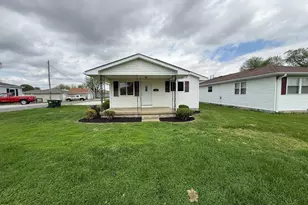 716 W Walnut St, Greensburg, IN 47240 - Photo 1
