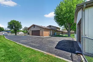 1047 Tekulve, Batesville, IN 47006 - Photo 37