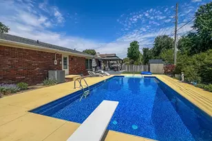 3345 30th St, Columbus, IN 47203 - Photo 25