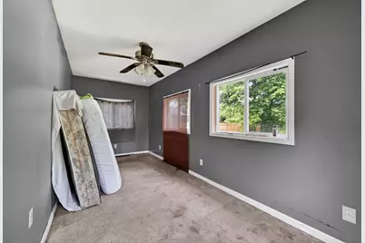 201 Hanover Avenue, Aurora, IN 47001 - Photo 15