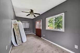 201 Hanover Ave, Aurora, IN 47001 - Photo 15